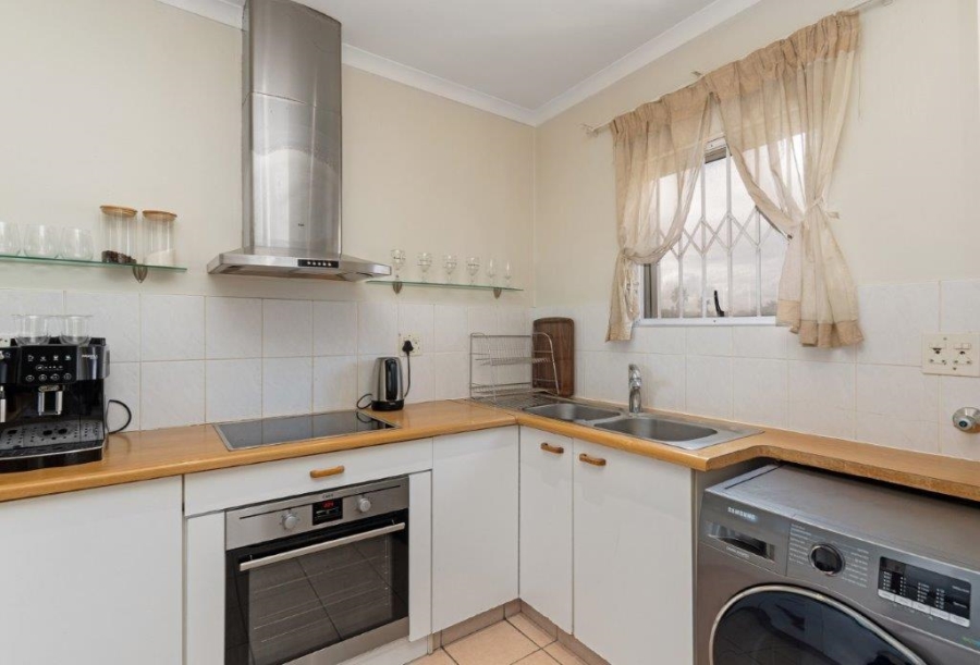 2 Bedroom Property for Sale in Milnerton Western Cape